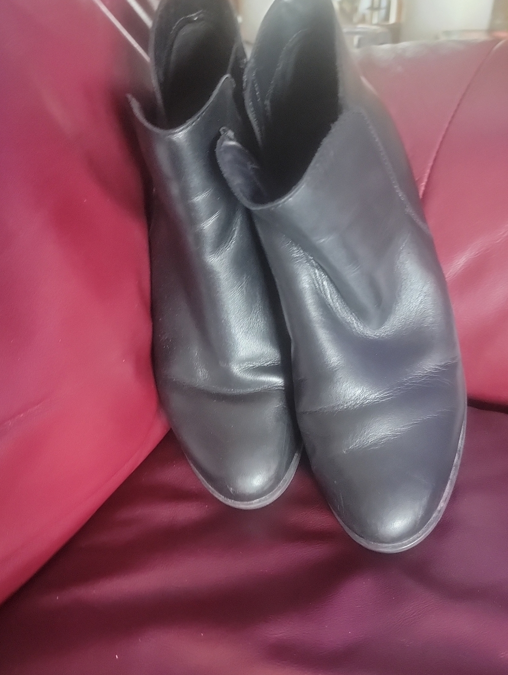 Naturalizer Black Leather Ankle Boots